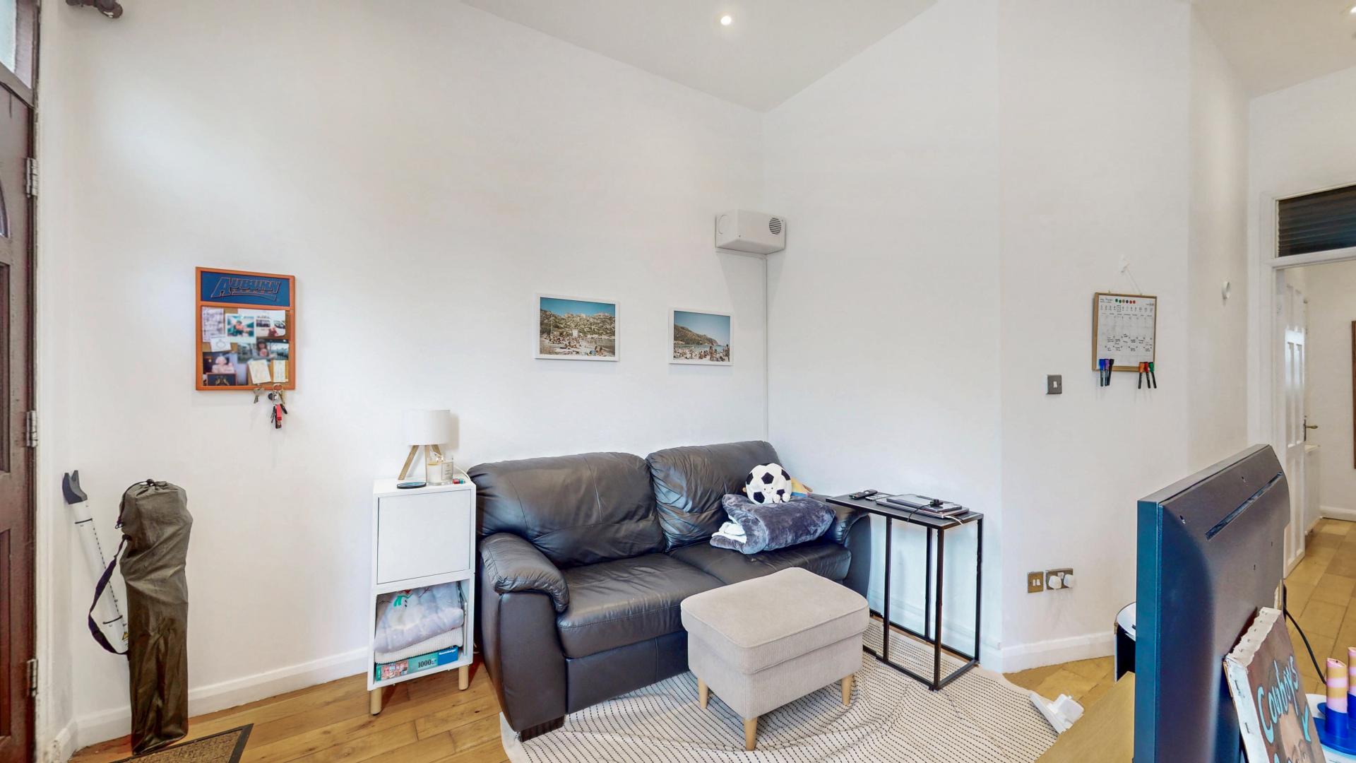Stunning Apartment Streatley Road, Kilburn